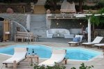 Rhenia - Mykonos Hotel with a parking