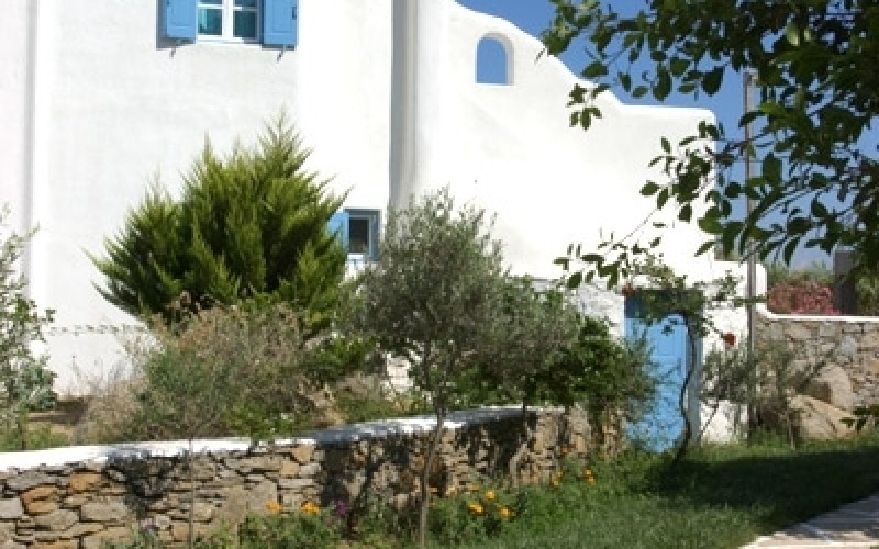 Psarou Garden Hotel