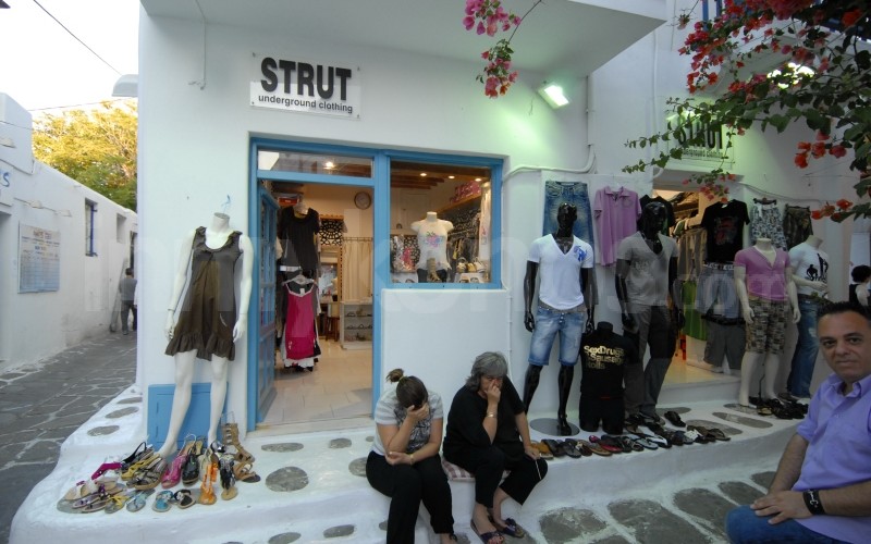 Strut Underground Clothing - _MYK0155a - Mykonos, Greece