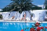 Fidelis Villas - Mykonos Rooms & Apartments with a sun lounge
